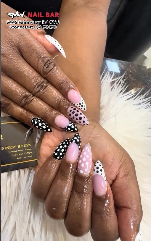 Nail colours